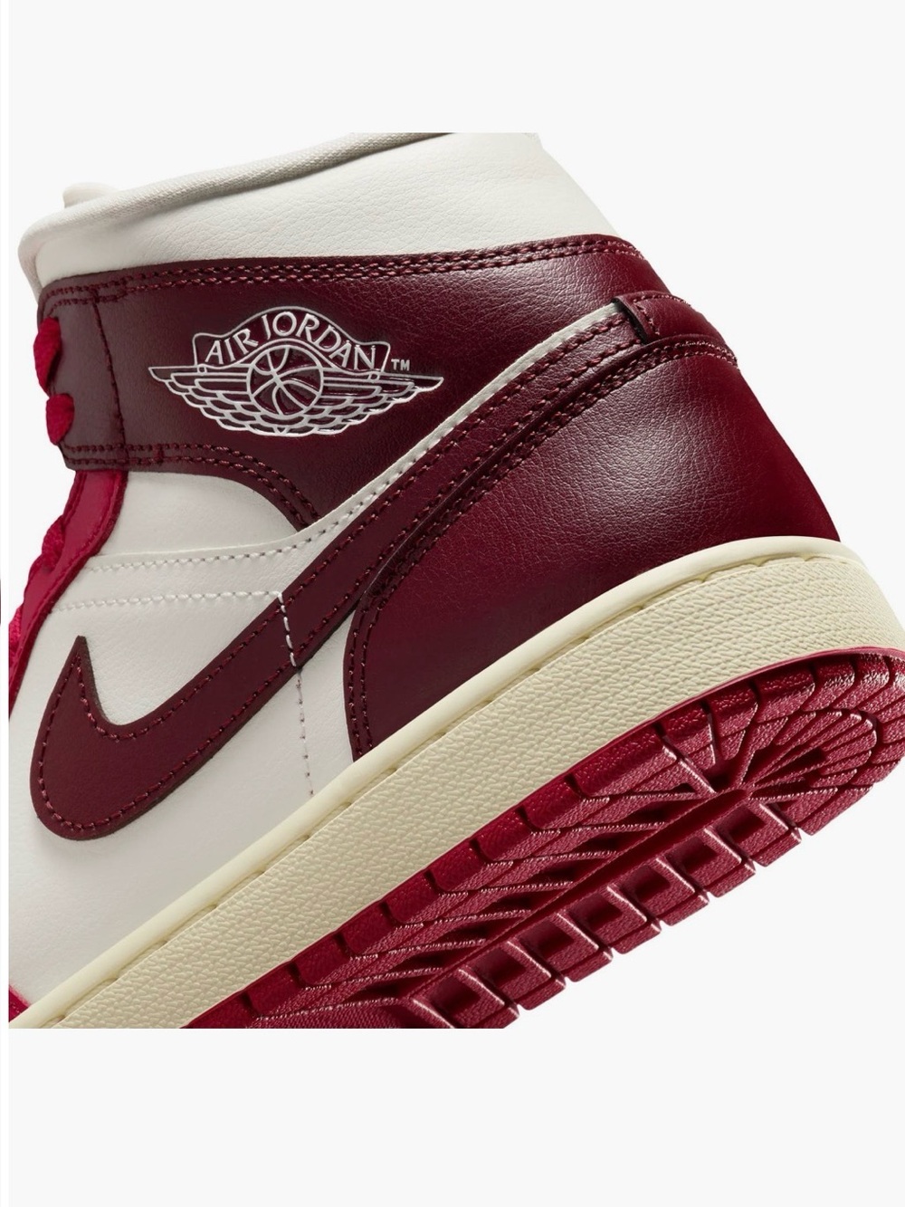 Air Jordan 1 Mid